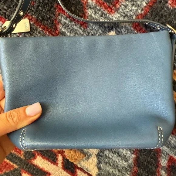 COACH mini leather bag. - Picture 5 of 8